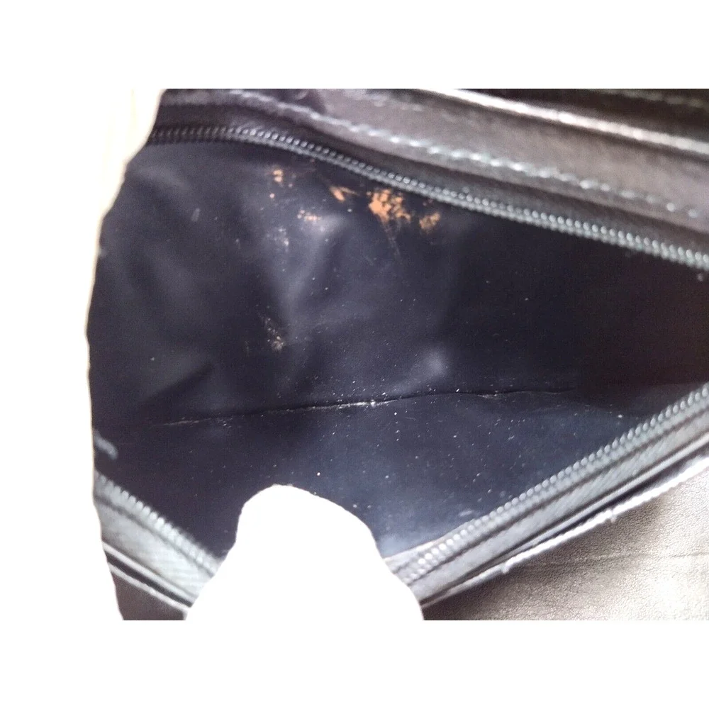 Buxton Black Leather Kisslock Credit Card ID Window Trifold Wallet